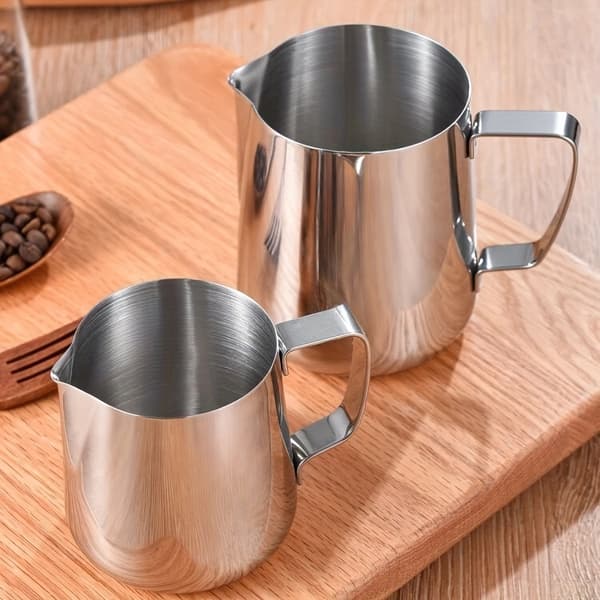 Latte Art-kande i rustfrit stål til mælkeskumning og kaffedekoration 600ml