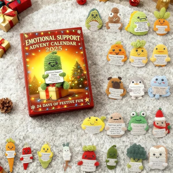 Adventskalender 2025 med 24 heklede figurer og akrylpynt
