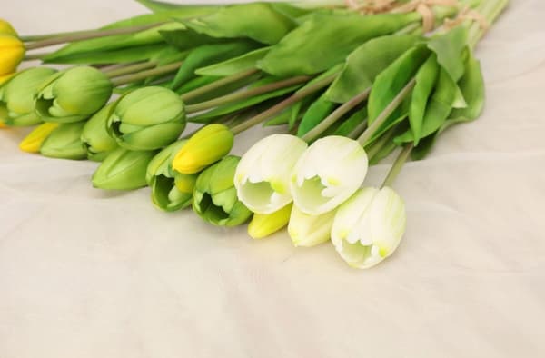 Real Touch Tulip kunstige silkeblomster buket til hjemmet, bryllup og forårsdekoration Orange