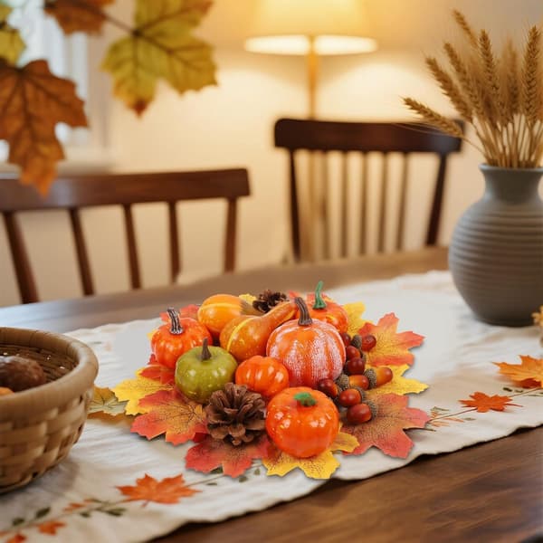 Sæt med kunstige græskar og efterårsblade til borddekoration til efterår og Thanksgiving