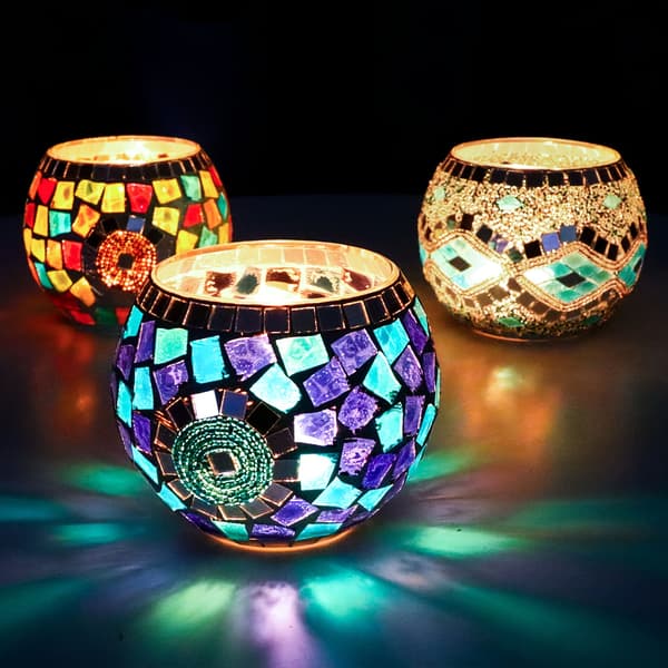 Sett med 3 lysestaker i glassmosaikk, lakkert borddekor til jul 3pcs