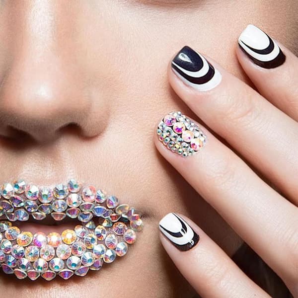 Strass-set med pincett och prickverktyg för nagelkonst och pyssel