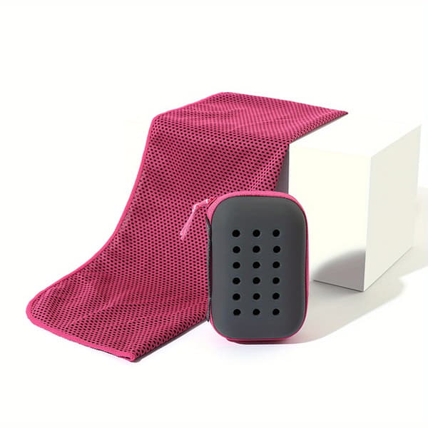 Kølehåndklæde 100% Polyester Hurtigtørrende Svedabsorberende Firkantet Rose Red