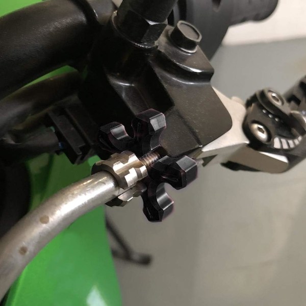 Universal kopplingskabeljustering丨kopplingsjusteringsvajer丨 Motorcykelstyre Universal Cnc aluminiumlegering Kopplingskabeljustering Motorcykel