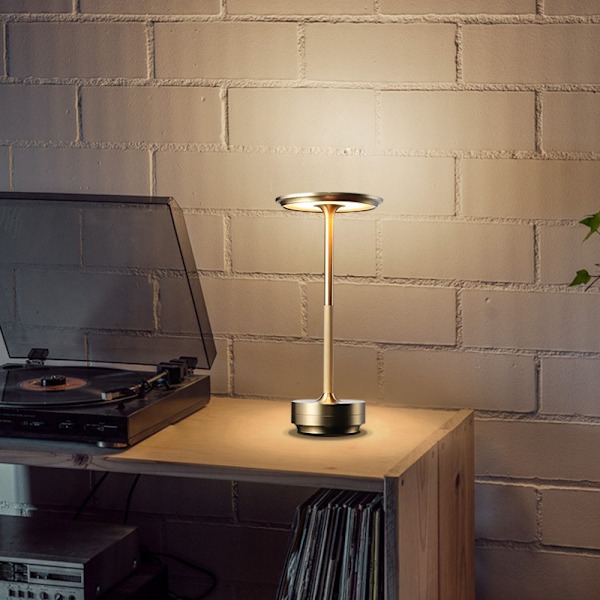 Trådløs Bordlampe Dimbar Vanntett Metall USB Oppladbar Bordlampe (Gull)