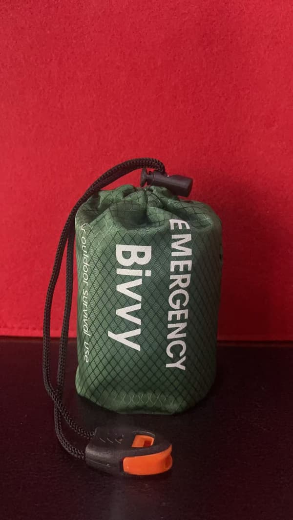 4-pack vattentäta termiska nödsovsäckar för campingöverlevnad [GPA] 4pcs Green - With whistle