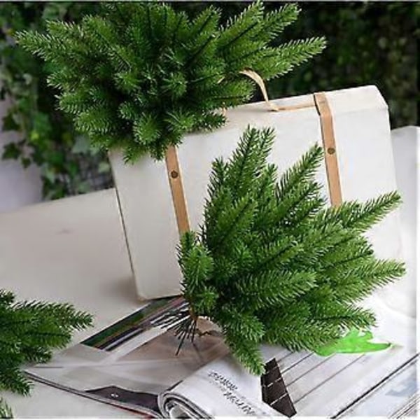 30 stk. 26 x 10 cm Kunstige Grønne Grannåle Kogler Krans Planter Jul...