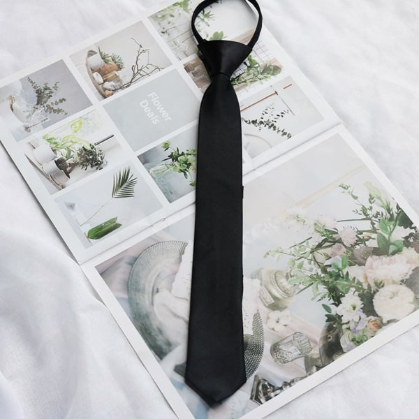 Zipper Tie Black One-pull smal version av den brittiska trenden Fo blackA 48*5cm