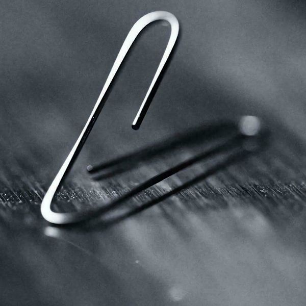 1X Självböjande Gem Nitinol Formminne Trick Gåvor E8G2 N4L5