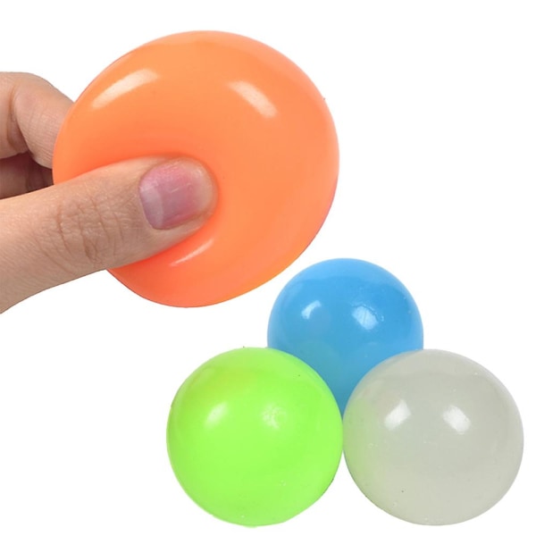 4 stk. Glødende Sticky Balls Stressbolde Gløder i Mørket Legetøj Stick To The Ceiling Fidget Legetøj Til Børn Voksne Gaver