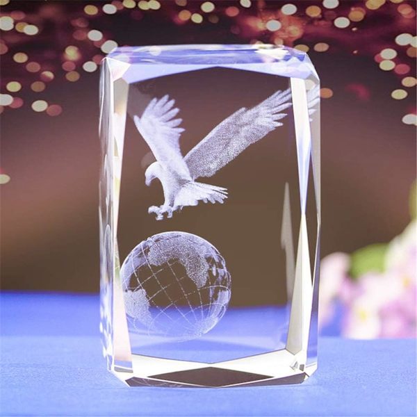 Krystalglas Bald Eagle Statuer, 3D Laser Etched Crystal Eagle Dekor Kunst, Dyre Krystalglas Terning Gravering Ornament Eagle Gaver med Gave(4x4x6cm)