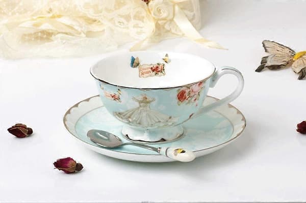 Kinesiska tekoppar med fat, pastellblå blommig design kaffemugg tekoppar set
