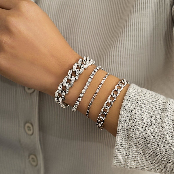 4 st Ormbenskedjearmband Set för Kvinnor Silver One-size