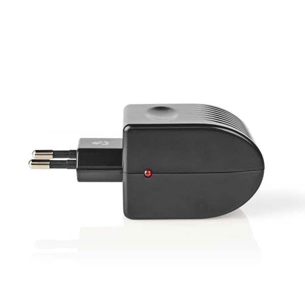 Nedis Spændingsomformer 220V - 12V