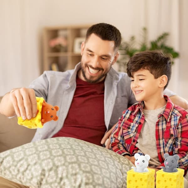Ost Squishy Mus Stressbold, Blødt Sensorisk Klemmelegetøj med Høj Elasticitet, Strækbart Fidget Legetøj til Stresslindring og Afslapning, Daglig Afslapning 2pcs