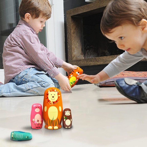 Trämålade Matryoshka-dockor för barn Handgjorda söta tecknade djur Lejon Tiger Apa Mönster Nesting Doll Leksak Staplingsdocka Set med 5