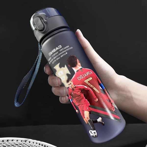 Ronaldo BPA-vapaa proteiinisekoitinpullo - 560 ml urheiluvesipullo [ZHE] 560 ml