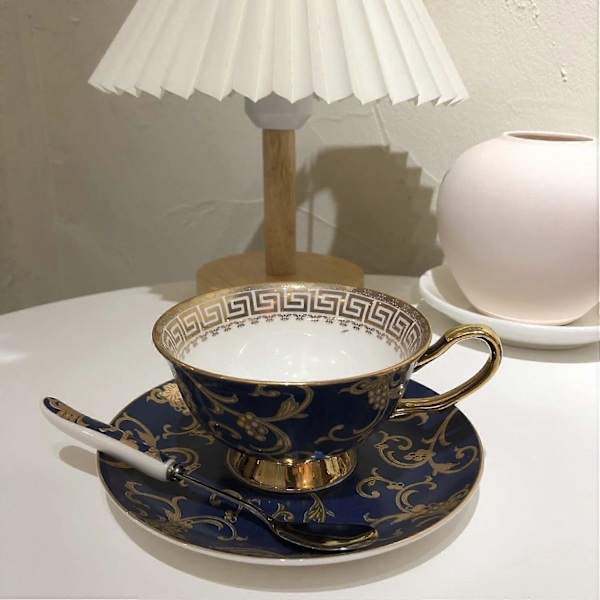 YBK Tech Benporslin Kopp & Fat Set i Europeisk Stil, Keramisk Te- och Kaffekopp för Hem, Kök, Bröllop (Leopardmönster) Retro Flower Pattern Dark Blue