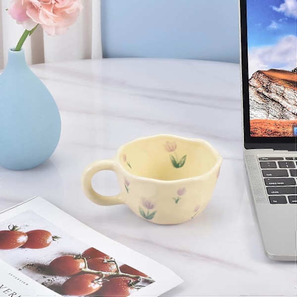 Keramisk kaffemugg, kreativ blomma kopp för kontor och hem, diskmaskins- och mikrovågssäker (Lila Tulpan)