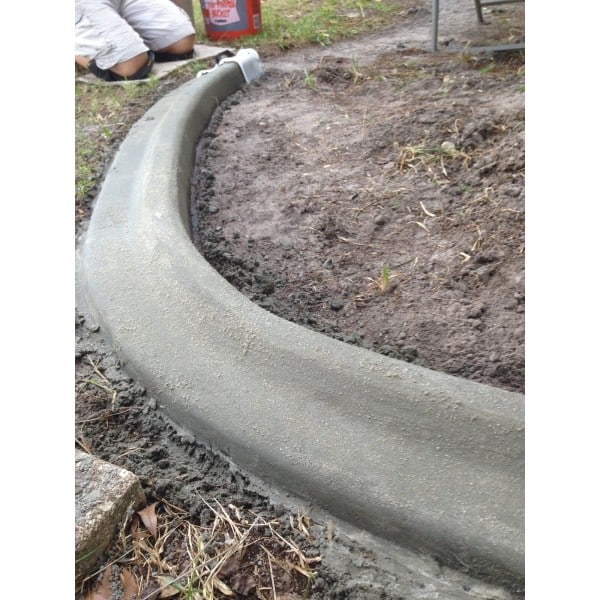 Tilpasset kantsten af beton til landskabsdesign DIY Den originale Curb It Yourself