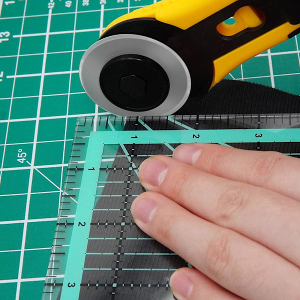 4 stk. firkantede quiltelinealer (12,5”/ 9,5”/ 6”/ 4,5”) Syning Akryl lineal Antiskrid Metric lineal DIY Quilteværktøjer med klare trykte linjer til præcis