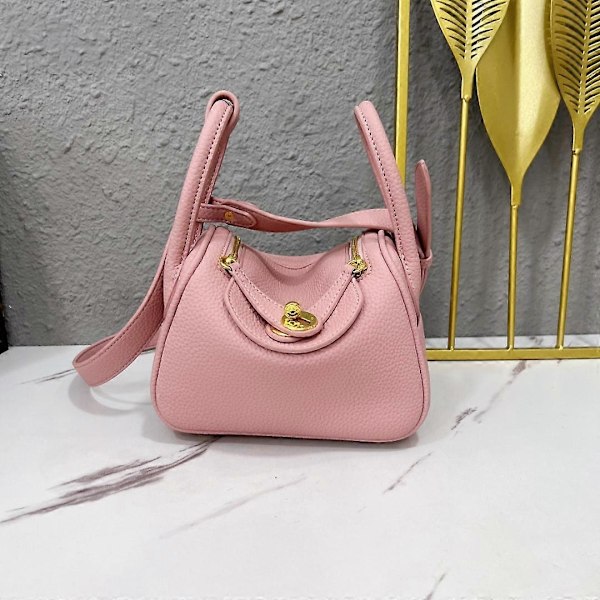 Stor jente rosa gullknapp 26cm Lindy Rosa Kuskinn Lær Messenger Bag med Stor Gullknapp for Kvinner 26cm Large girl pink gold button 26cm