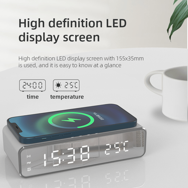 Digital LED vækkeur med trådløs oplader/termometer Sølv