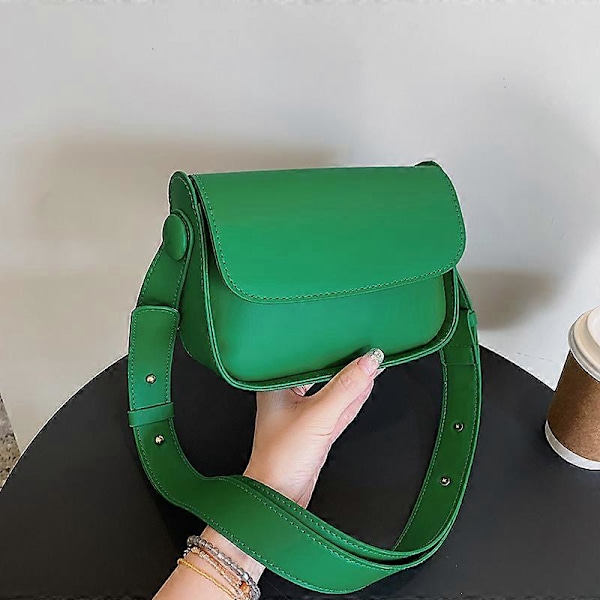2022 Retro Casual Dame Tote Skuldertaske Mode Tekstur Alsidige Crossbody Tasker PU Læder Spænde Håndtasker Luksus Designer Green 18.5x14.5x6.5cm