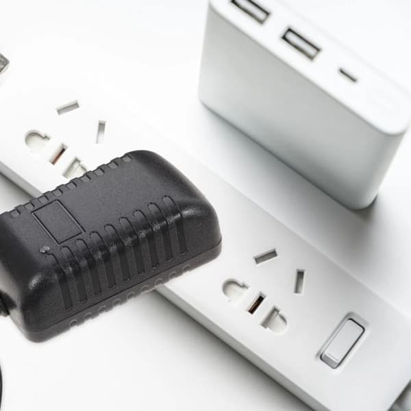 12V strømadapter – 100–240V AC til 12V DC strømforsyning – Erstatningsoplader med EU-stik – Til elektroniske enheder
