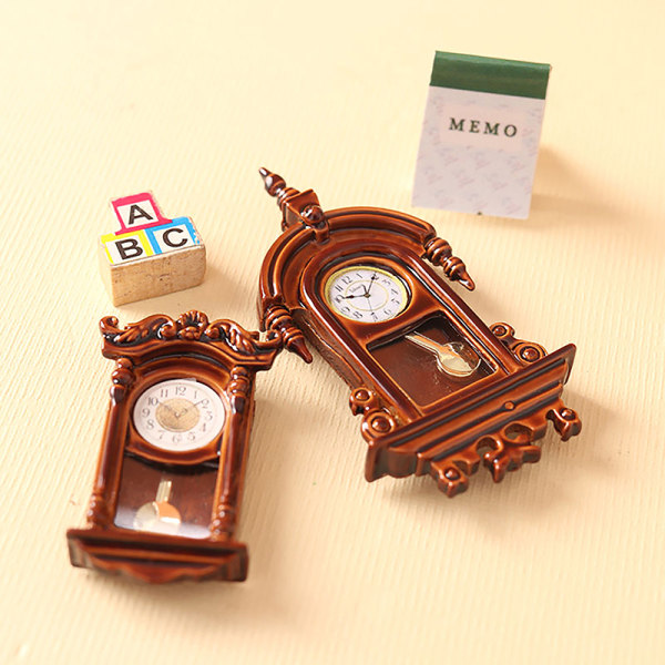 1:12 Dollhouse Miniatyr Väggklocka Europeisk Vintage Clock Furn A