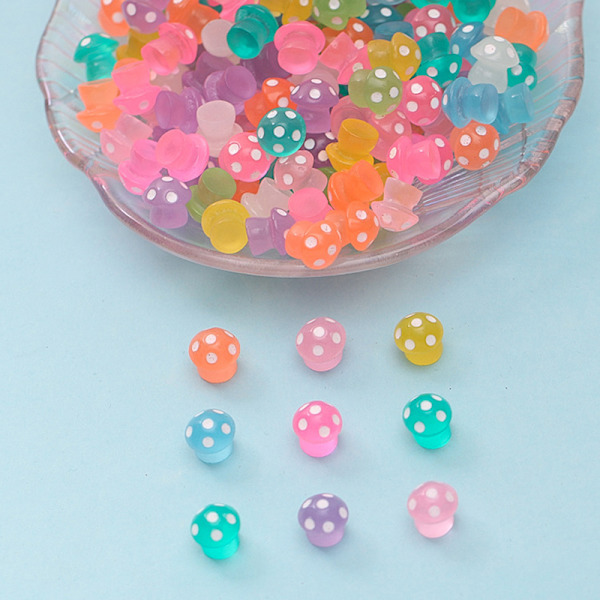 10st färgglada självlysande mini svampfigurer miniatyrmush 10pcs