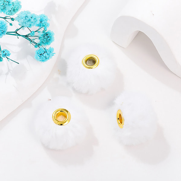 10st pälsbeklädda bollpärlor med raka hål Berlocker DIY Pompom Pe A13