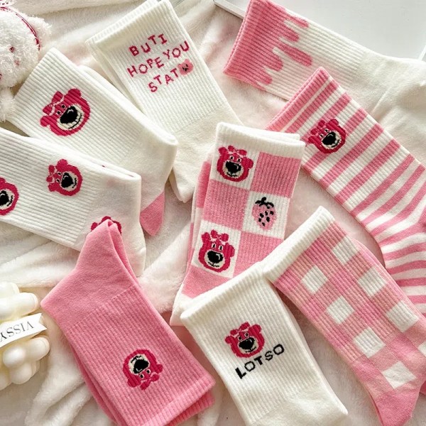 Pink Bear Cartoon och Sweet College Style Höst Vinterstrumpor E