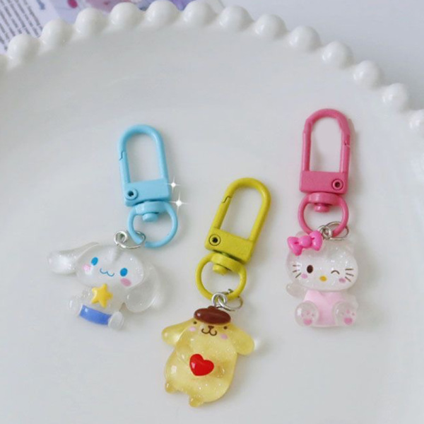 Tecknad Anime Transparent Fin Flash Nyckelring Bag Pendant e Key 4