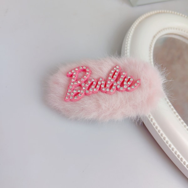 Barbie Letter Hårnål Sweet e Pink Plush Hair Clip For Girls Si A2