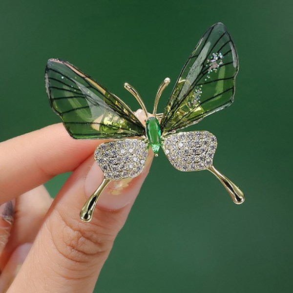 Fashion Gradient Crystal Butterfly Brosch Legering Brosch för kvinnor