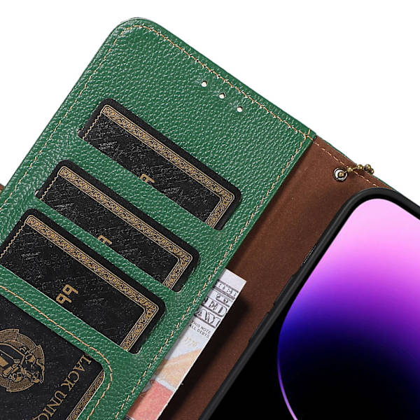 Plånboksfodral i läder med RFID-blockering och stativfunktion till iPhone 15 Green