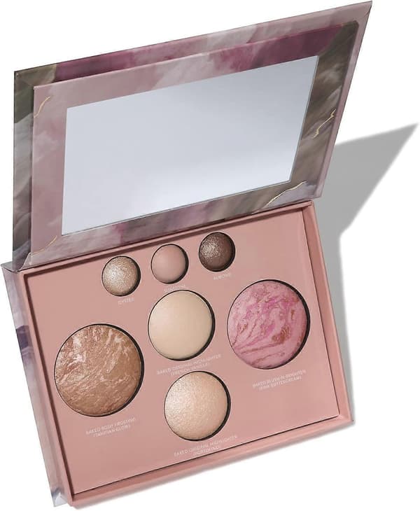 Baked Palette - Full Size - Inkluderar Bronzer, Rouge, 2 Highlighters och 3 Ögonskuggor - Resevänlig
