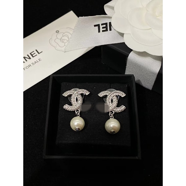 Fashion Earrings Jewelry Pearl Detailed Cc Earrings