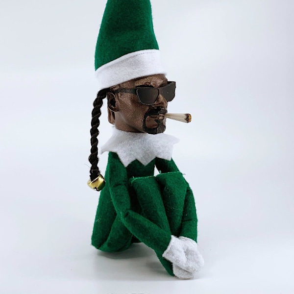 Snoop On A Stoop Elf Jultomte Svart Docka Snoop On A Stoop Elf D Style Purple