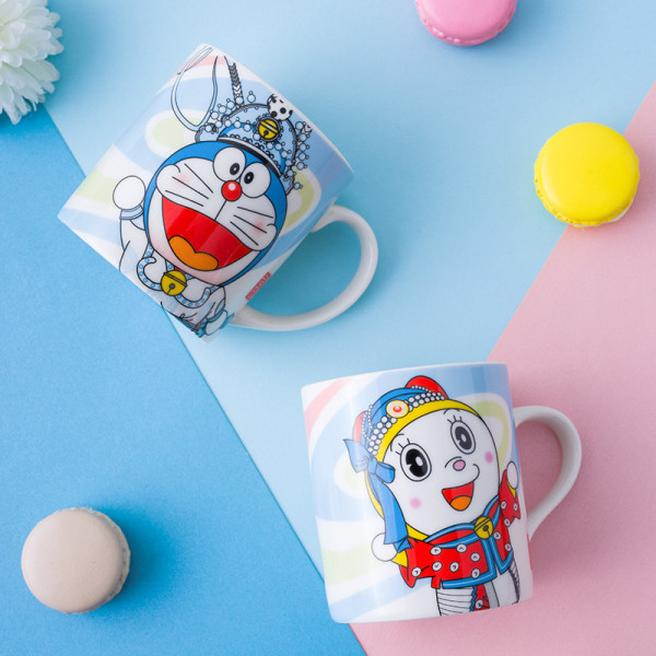 Officiellt auktoriserad äkta Doraemon Peking Opera Mugg Set Cup Presentförpackning Söt tecknad keramisk kopp Par Cup tillverkad i Kina N31-1 kopp [Peking Opera Dorami]