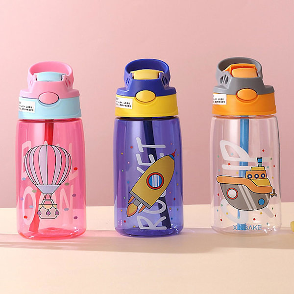 480 ml:n vesipullo, jossa on kääntyvä korkki, risteilyaluspainatus ja ilmapallokuvio, muovinen lasten käännettävä juomapullo Purple