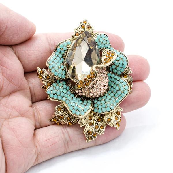 Broche med krystal