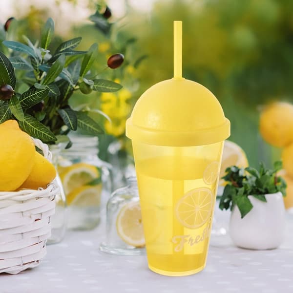 Gul drickmugg med lock och sugrör för smoothies och iste