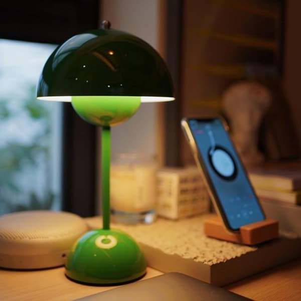 Soppformet LED-bordlampe USB Oppladbar Berøringskontroll 3 Lysstyrkemoduser Gul