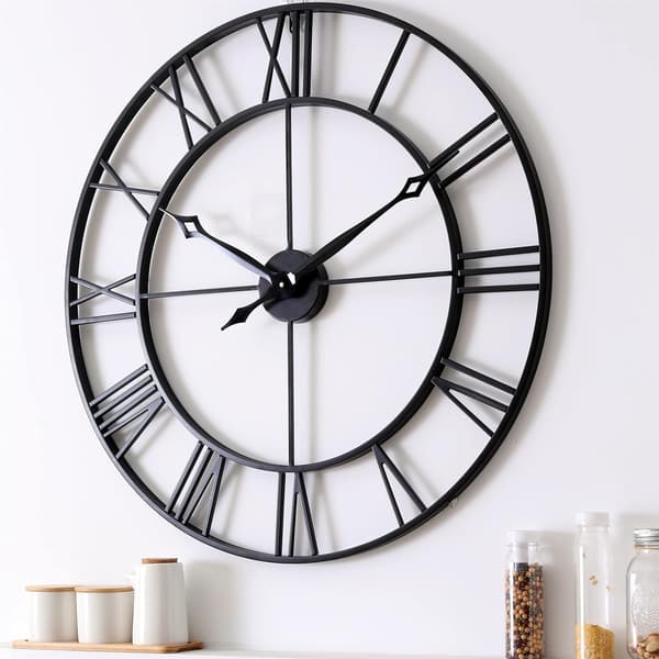 40 cm svart metallväggklocka med romerska siffror