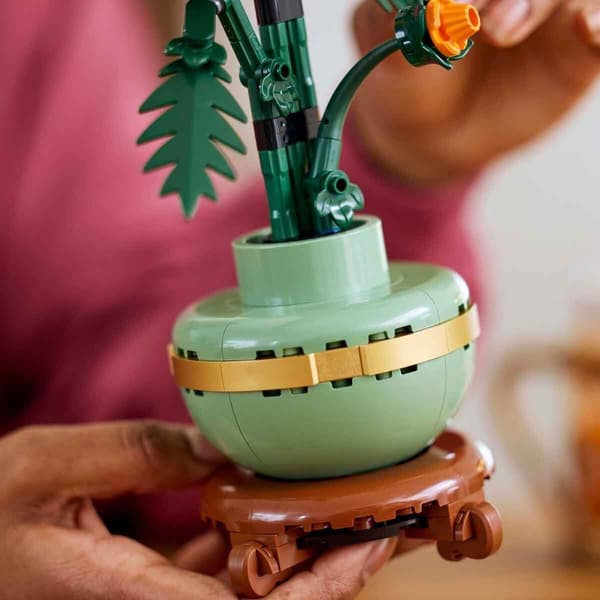 Chrysanthemum Pattern Puzzle Set for Adults, Botanical Plant Theme with Light Green Pot and Wooden Base