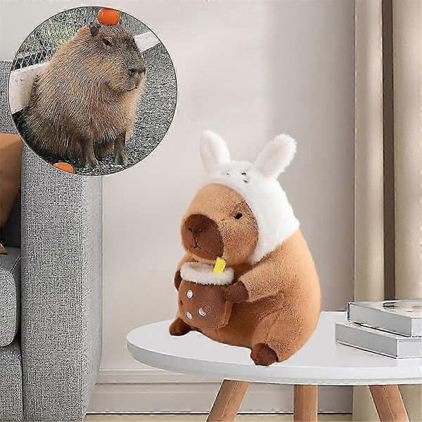 Söpö Capybara-pehmolelukuvio pehmeällä pehmolelulla ja täytetyllä Capybara-lelulla