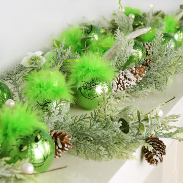 Grinch juletrekuler 12 stk, Fluffy grønt hår, Glitrende grønne julekuler, 6,3 cm, Innendørs