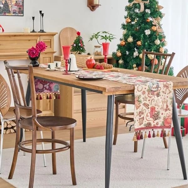 Christmas Table Runner - Christmas Decoration with Snowball Pattern - 33 x 15 cm - Suitable for Tables and Cabinets